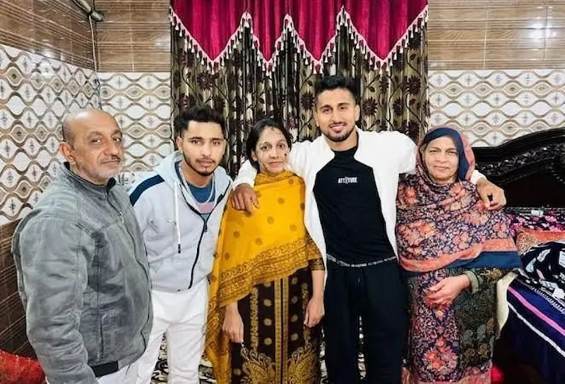 Umran Malik with his Family