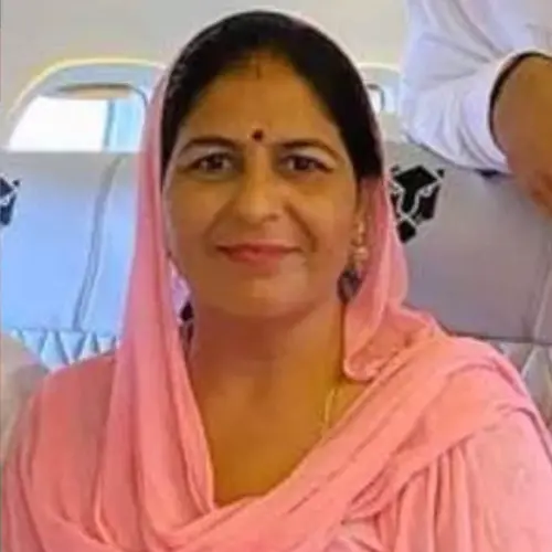 Neeraj Chopra Mother Saroj Devi