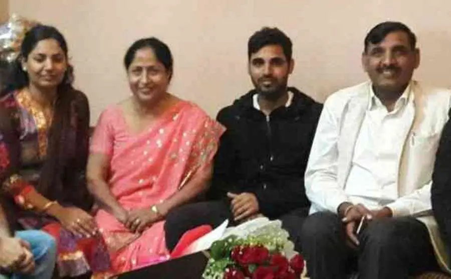 Bhuvneshwar Kumar with his Family