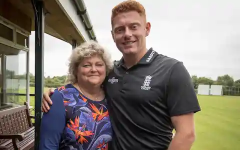Jonny Bairstow with his Mother